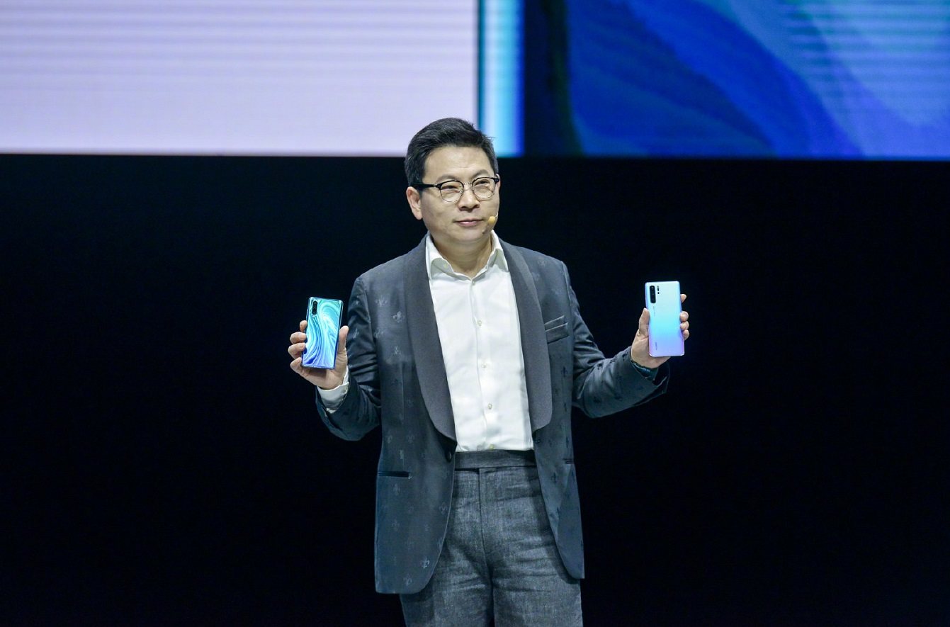 Huawei ปฏิเสธลดการผลิตสมาร์ตโฟน ย้ำยอดขายทั่วโลกยังไปได้ดี