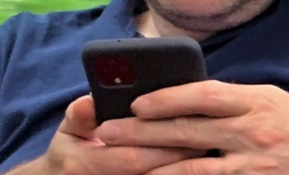 ภาพหลุดตัวเครื่องจริง Google Pixel 4 : เผยโมดูลกล้องหลังคู่ทรงสี่เหลี่ยม