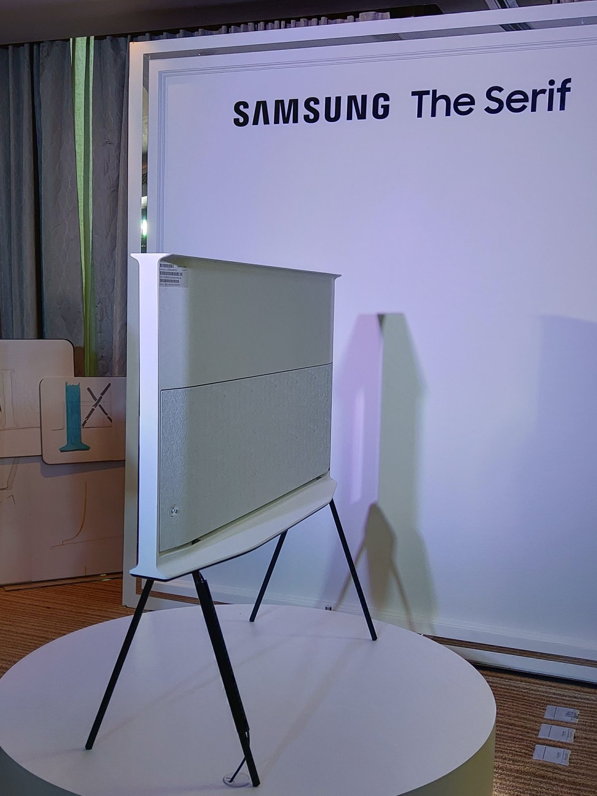 Samsung The Serif