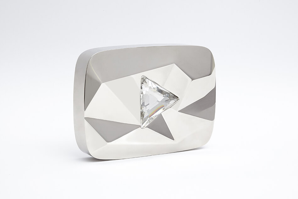 red diamond creator award