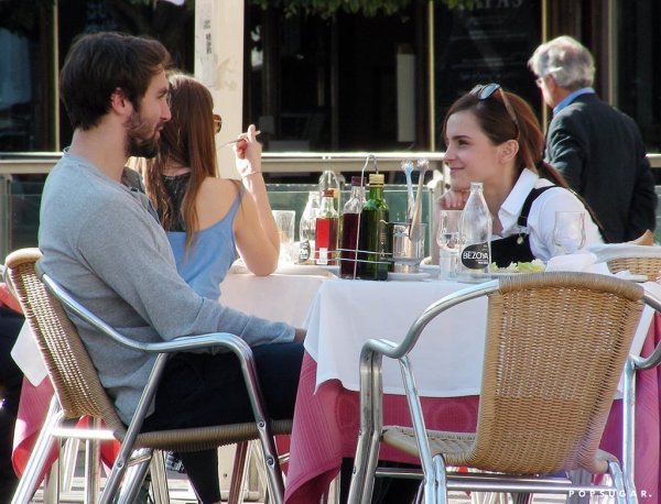 Janney และ Watson ขณะไปเที่ยวเมือง Madrid