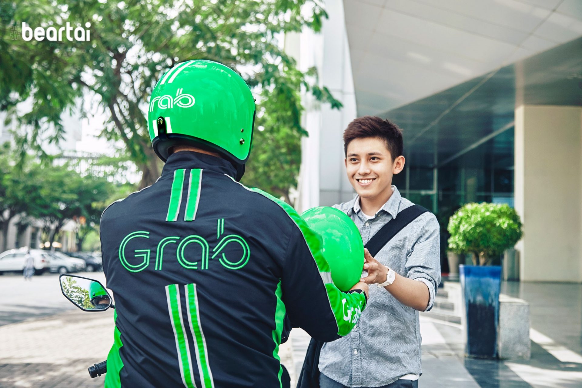 Grab นำร่องเปิดบริการเรียกรถมอเตอร์ไซค์รับจ้างในมาเลเซียไล่ตามติด Gojek