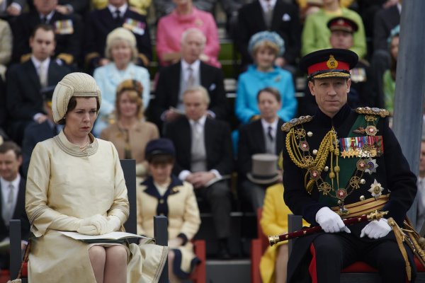 WHAT THE FACT รีวิว The Crown ซีซัน 3