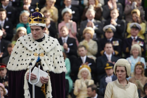 WHAT THE FACT รีวิว The Crown ซีซัน 3