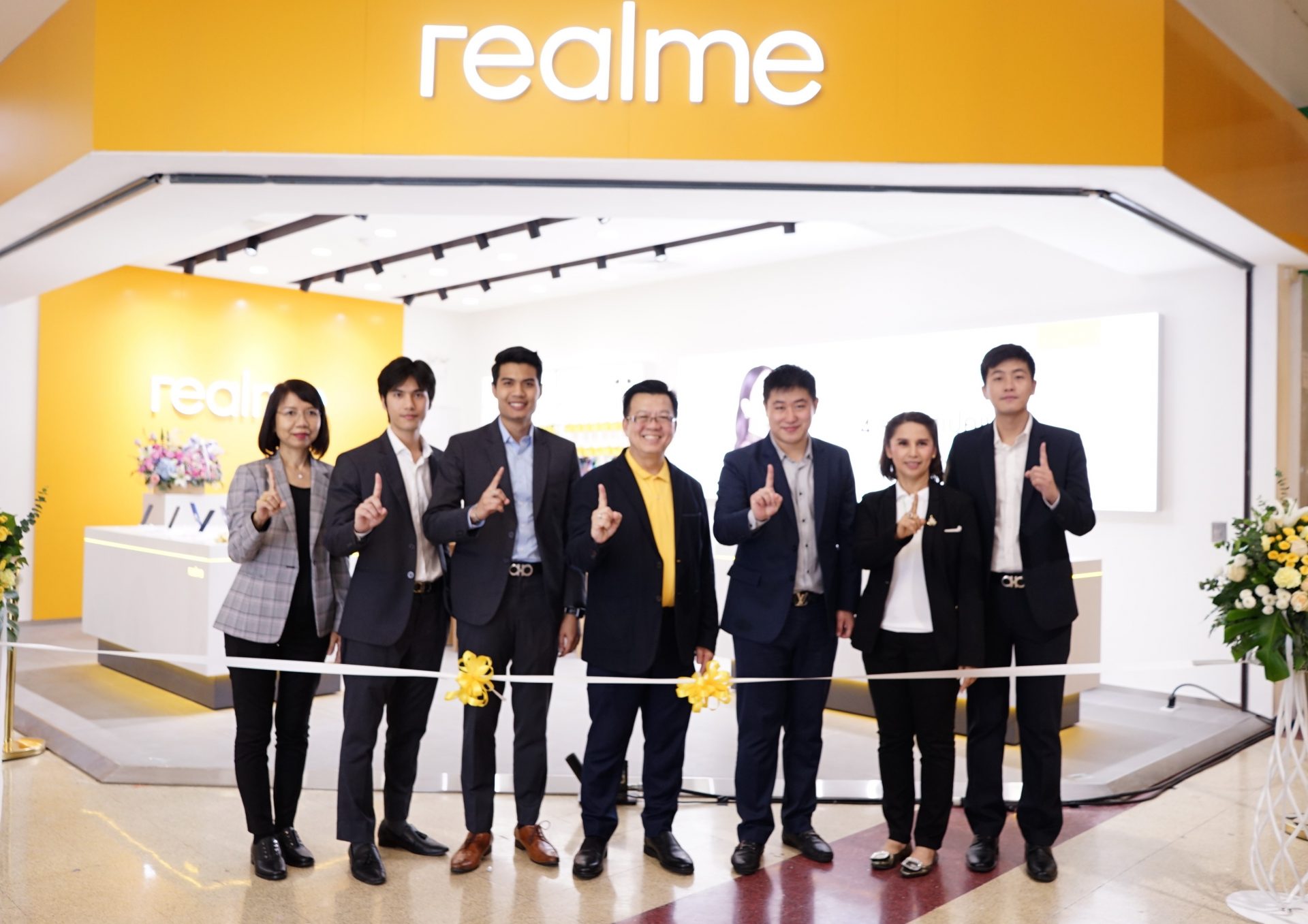 ตอกย้ำความแข็งแกร่ง Realme เปิด Brand Shop แล้ววันนี้ จ่อเพิ่มอีก 50 สาขาก่อนสิ้นปี 62