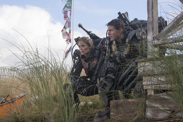 Edge of Tomorrow (2014)