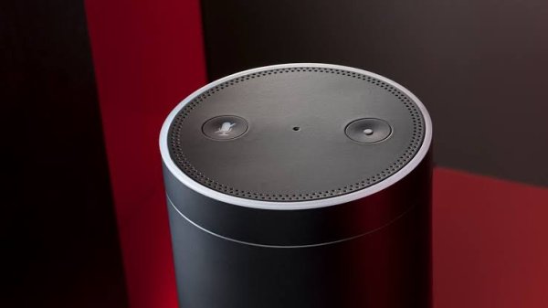 Amazon Echo (2014)