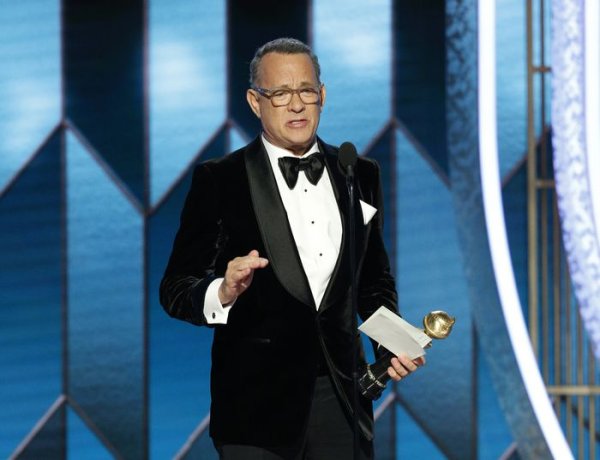 Tom Hanks รับรางวัล the Cecil B. DeMille และกล่าวสุนทรพจน์ที่ชวนให้ซึ้งตาม