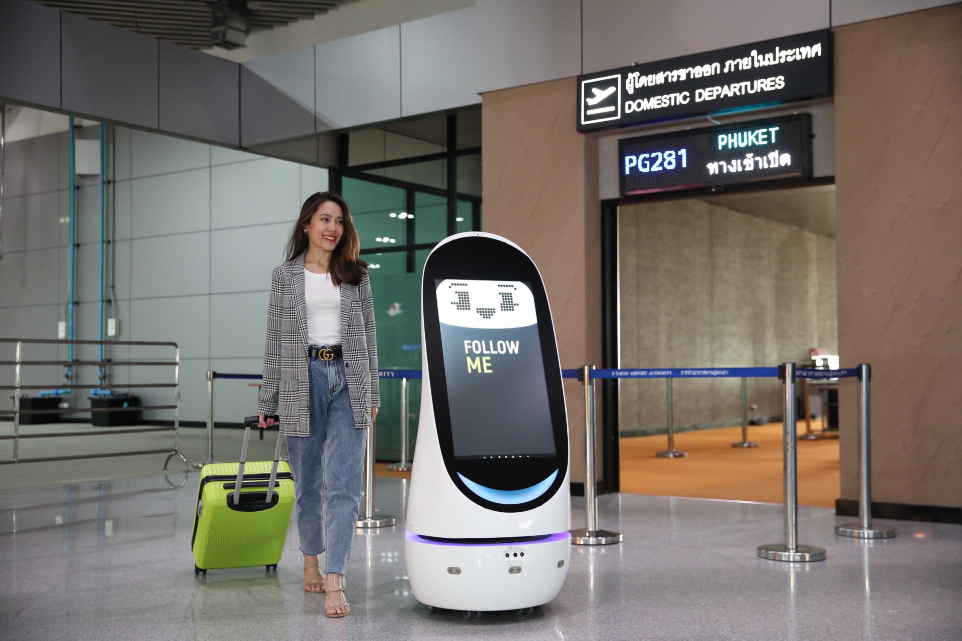 การท่าอากาศยานอู่ตะเภา จับมือ เอไอเอส ร่วมศึกษาและทดลองใช้เทคโนโลยี 5G และ หุ่นยนต์ AI ยกระดับการให้บริการสนามบิน