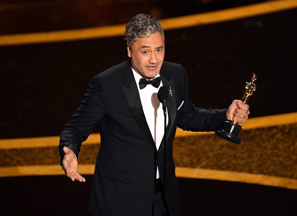 Taika Waititi กับรางวัลบทดัดแปลงยอดเยี่ยมจากเวทีออสการ์