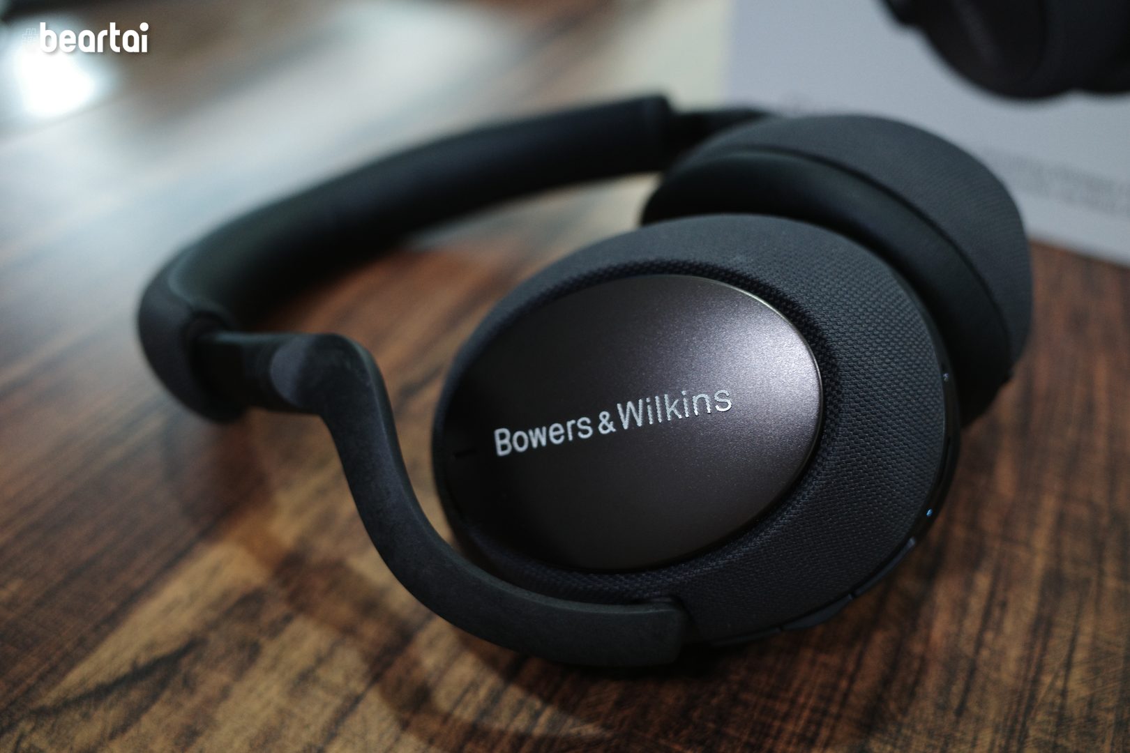 รีวิว B&W PX7 หูฟังไร้สายตัวท็อปแบรนด์เครื่องเสียง audiophile อังกฤษ ในราคาจับต้องได้