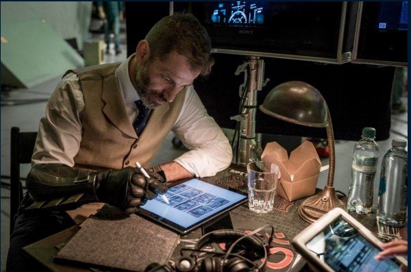 ผู้กำกับ Zack Snyder ตอนยังไม่ถอนตัวจาก Justice League (2017)