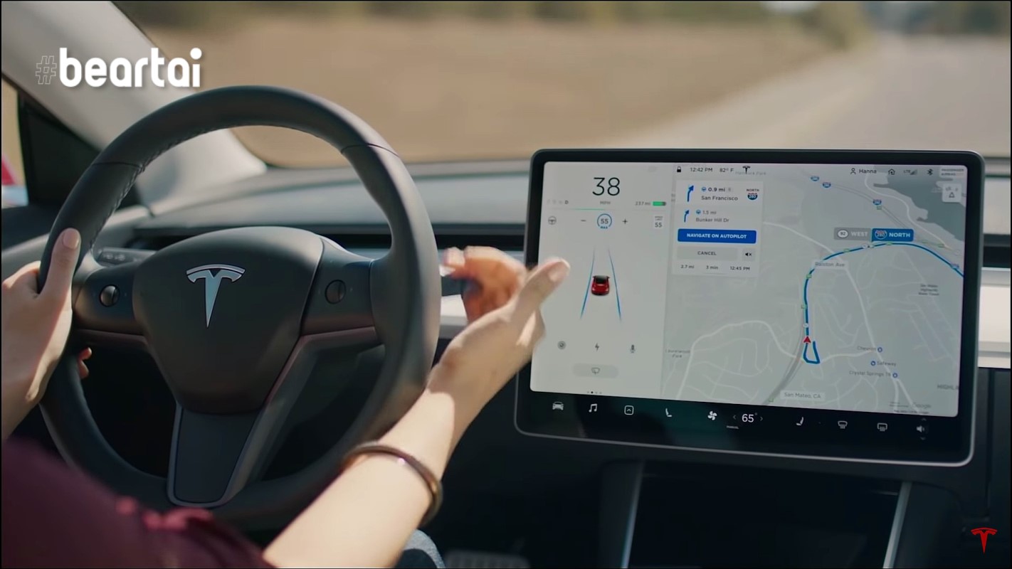 Tesla เปิดตัวฟีเจอร์ตอบสนองสัญญาณไฟจราจรและป้ายหยุดรถใน Autopilot อัปเดต 2020.12.6