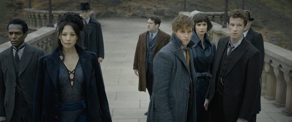 ทีมนักแสดงหลักของ Fantastic Beasts: The Crimes of Grindelwald (2018)