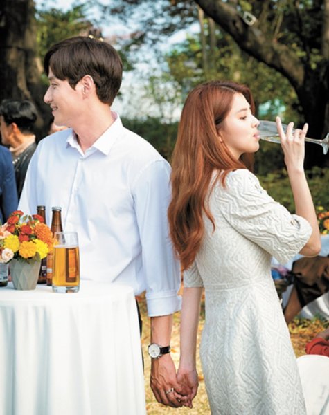 A World of Married Couple ซีรีส์เมียหลวงเมียน้อยสุดฮิตของเกาหลีใต้ตอนนี้