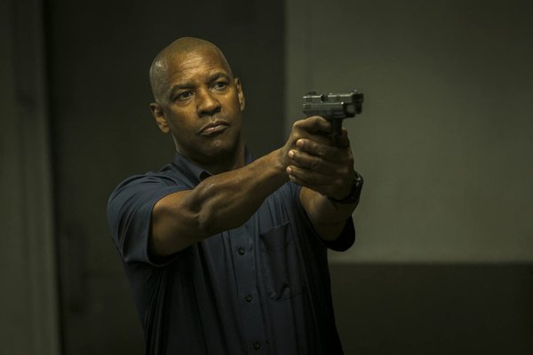 Denzel Washington ใน The Equalizer ภาคแรก (2014) ช่วงเวลาใกล้เคียงกับ Furious 7 (2015) ถ่ายทำ