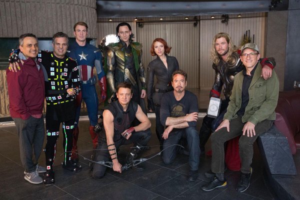 ภาพจากกองถ่าย Avengers: Endgame ในฉากย้อนอดีต Avengers ภาคแรก