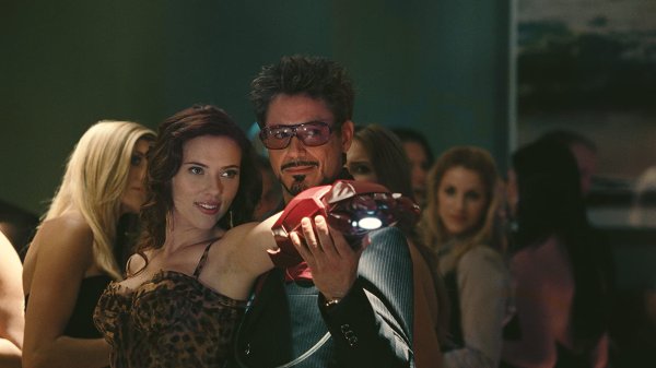 Black Widow ปรากฏตัวครั้งแรกใน Iron Man 2 (2010)