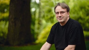 Linus Torvalds ศาสดาผู้สร้าง Linux บอกลา Intel มาใช้ AMD แล้ว