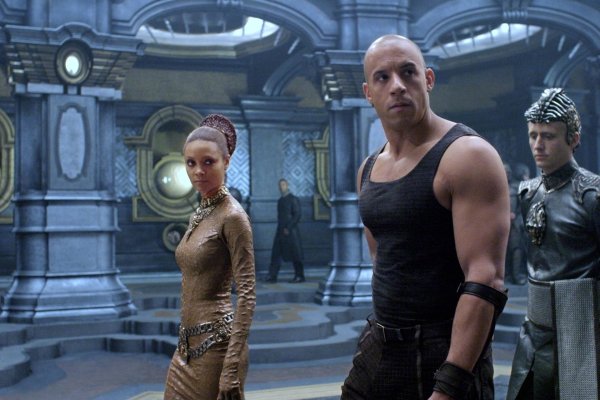 The Chronicle of Riddick (2004)