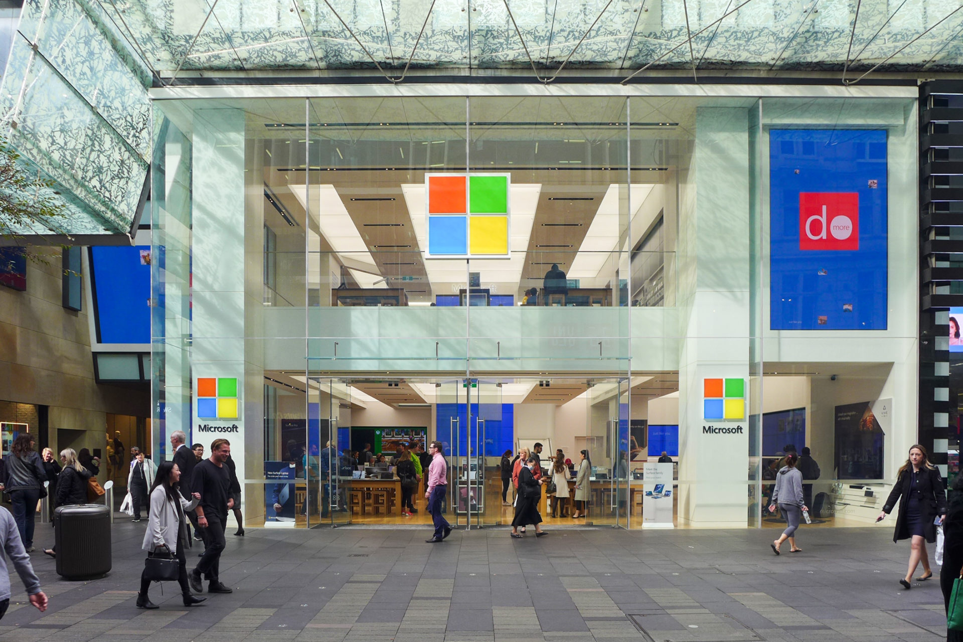 Microsoft ประกาศปิดหน้าร้านขายอุปกรณ์ของตัวเองเกือบทั้งหมดแล้ว หันไปเน้นขายออนไลน์แทน