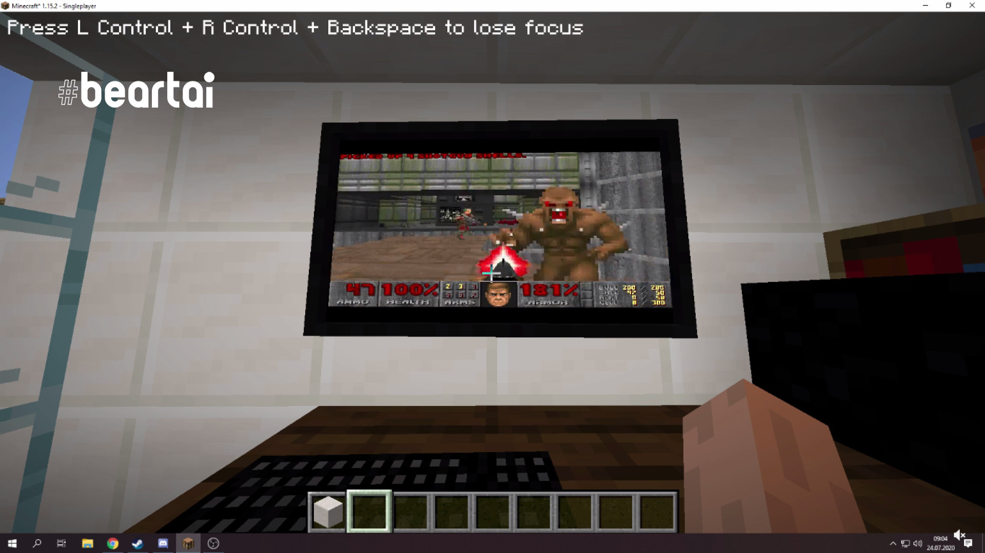 เล่นเกม Doom ในตำนานด้วยสภาพแวดล้อมของ Windows 95 ด้วย VM บน Minecraft