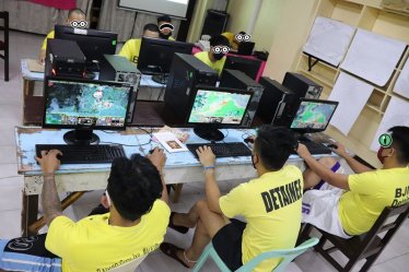 AUGUST 01, 2020
LOOK: The BJMP Baguio City Jail Male Dorm held an eSports tournament featuring popular Warcraft 3 custom map Defense of the Ancients (Dota) for persons deprived of liberty (PDLs). The BCJMD posted the photos on their Facebook page on Tuesday, July 28. The BCJMD cited research from Social Asking Platform Qutee on the benefits of gaming on emotional well-being. "Over 40% said that gaming improves emotional well-being. Thats a serious benefit if you consider that one in five people in America experience mental health issues each year." Qutee Research.
@baguiocityjailmaledorm