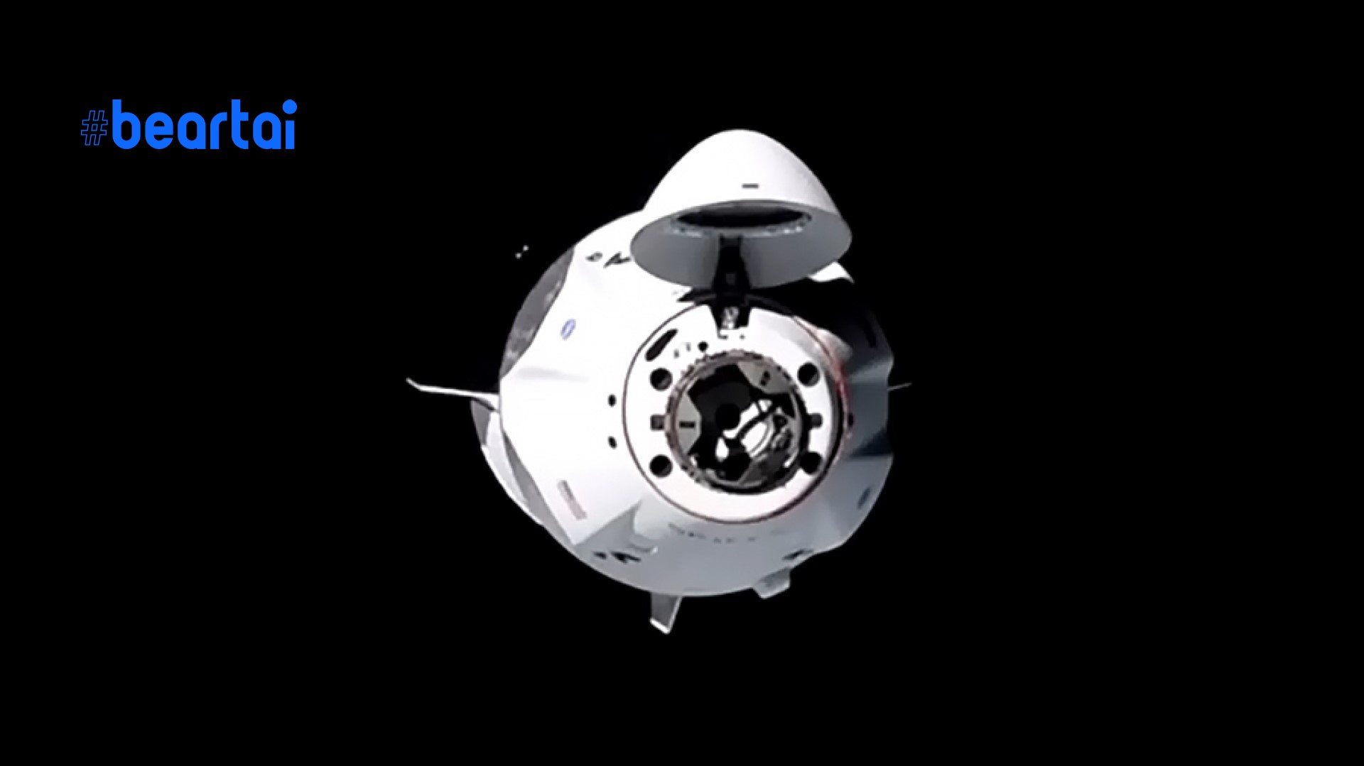 ยานอวกาศ Crew Dragon ในภารกิจ Crew-1 ของ SpaceX และ NASA เทียบท่าสถานีอวกาศได้สำเร็จ