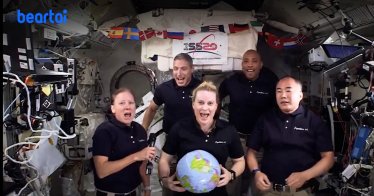 Happy New Year From ISS ! เมื่อบอลฉลองที่ควรร่วงหล่น ทะยานลอยในอวกาศ