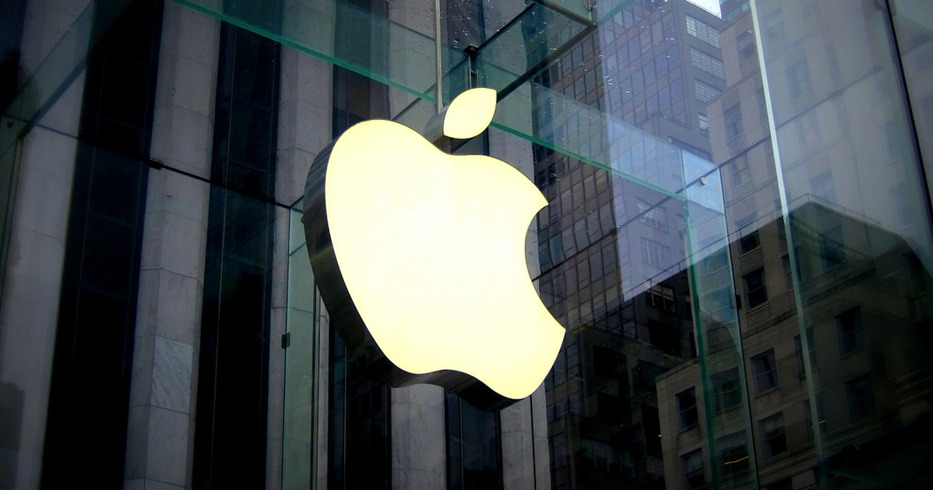 (Reuters) Apple มีโอกาสสูง ที่จะเปิดระบบผู้ซื้อ และขายเงิน Crypto หลัง TESLA เปิดประเดิม