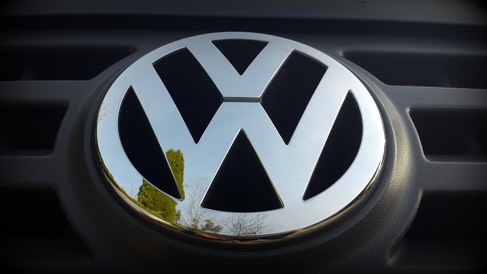 ลือ! Volkswagen จะซื้อหน่วยงานรถยนต์ขับขี่อัตโนมัติของ Huawei