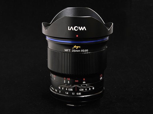 Laowa 25mm F/0.95 MFT