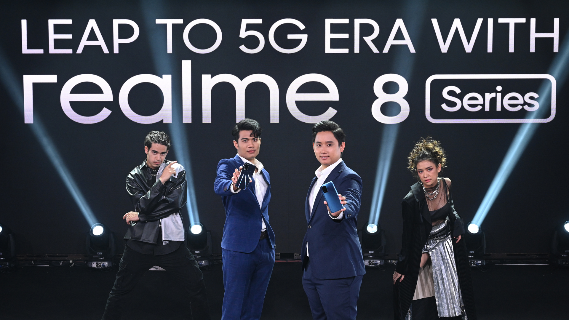 เปิดตัวแล้ว realme 8 Series มาทั้งหมด 2 รุ่น เริ่มต้นเพียง 8,999 พร้อมคว้า “อั้ม พัชราภา” เป็น Ambassador