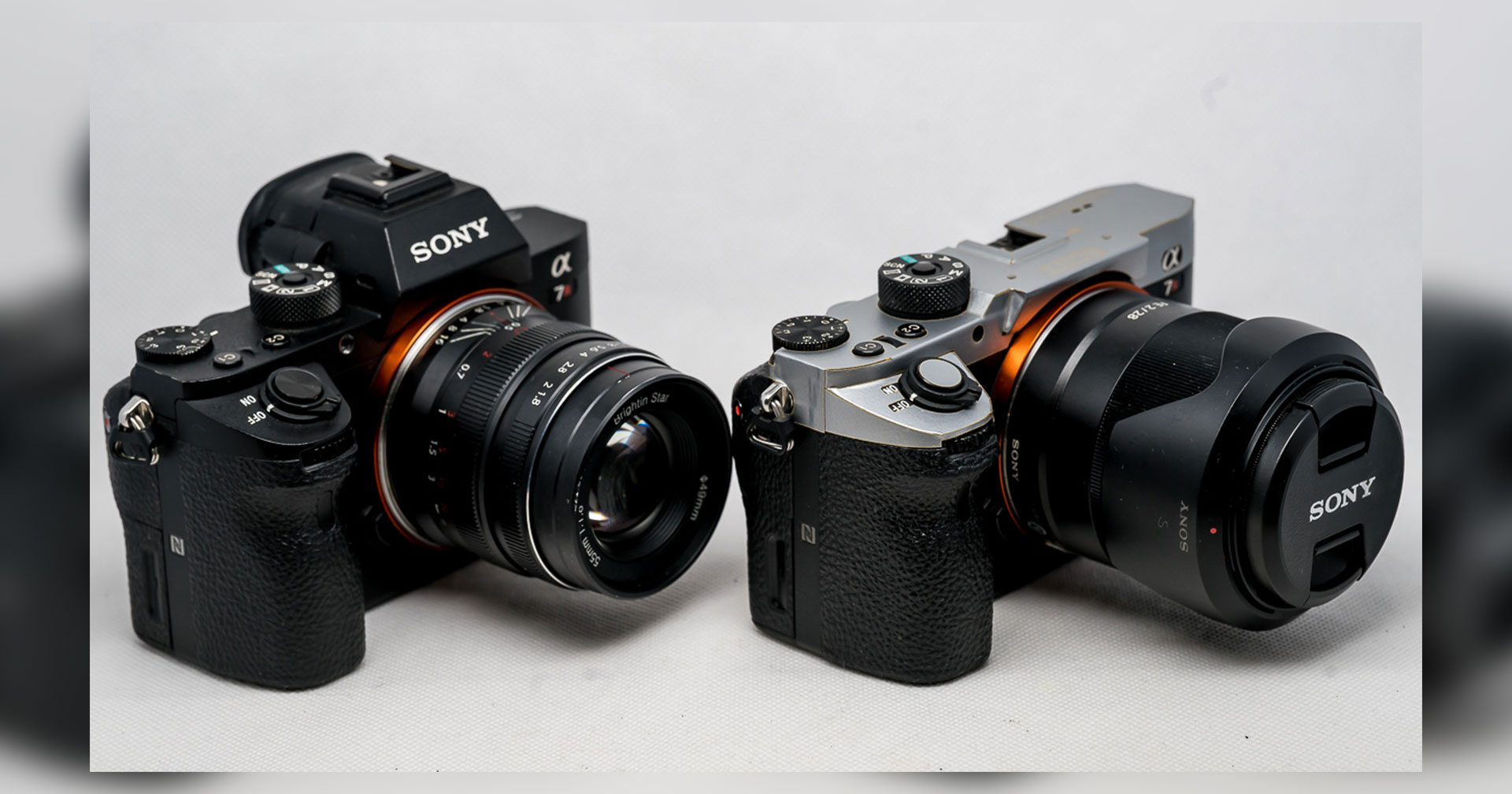 ยอมใจ ชาวจีนใจเด็ดผ่ากระโหลกกล้อง Sony A7rII ให้เป็น A7c รุ่นความละเอียดสูง!