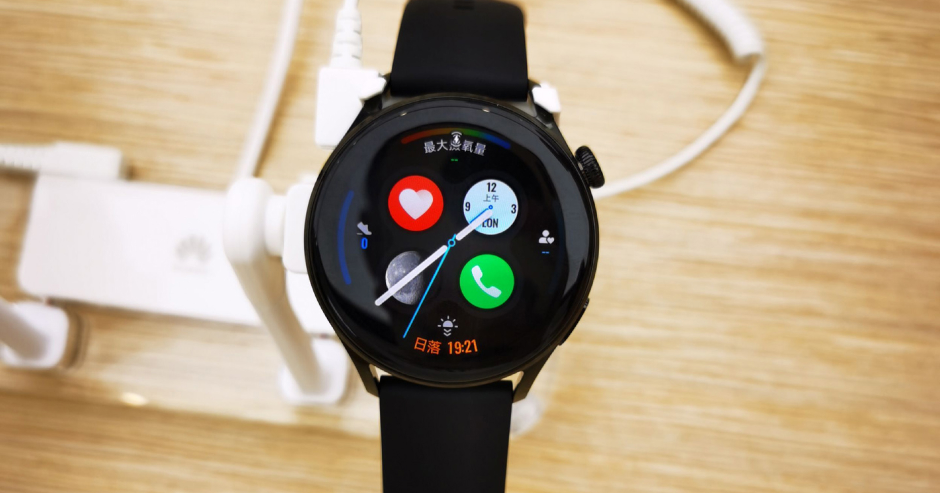 หลุด!! ภาพ Huawei Watch 3 ตัวจริงเสียงจริง มาพร้อมกับ HarmonyOS