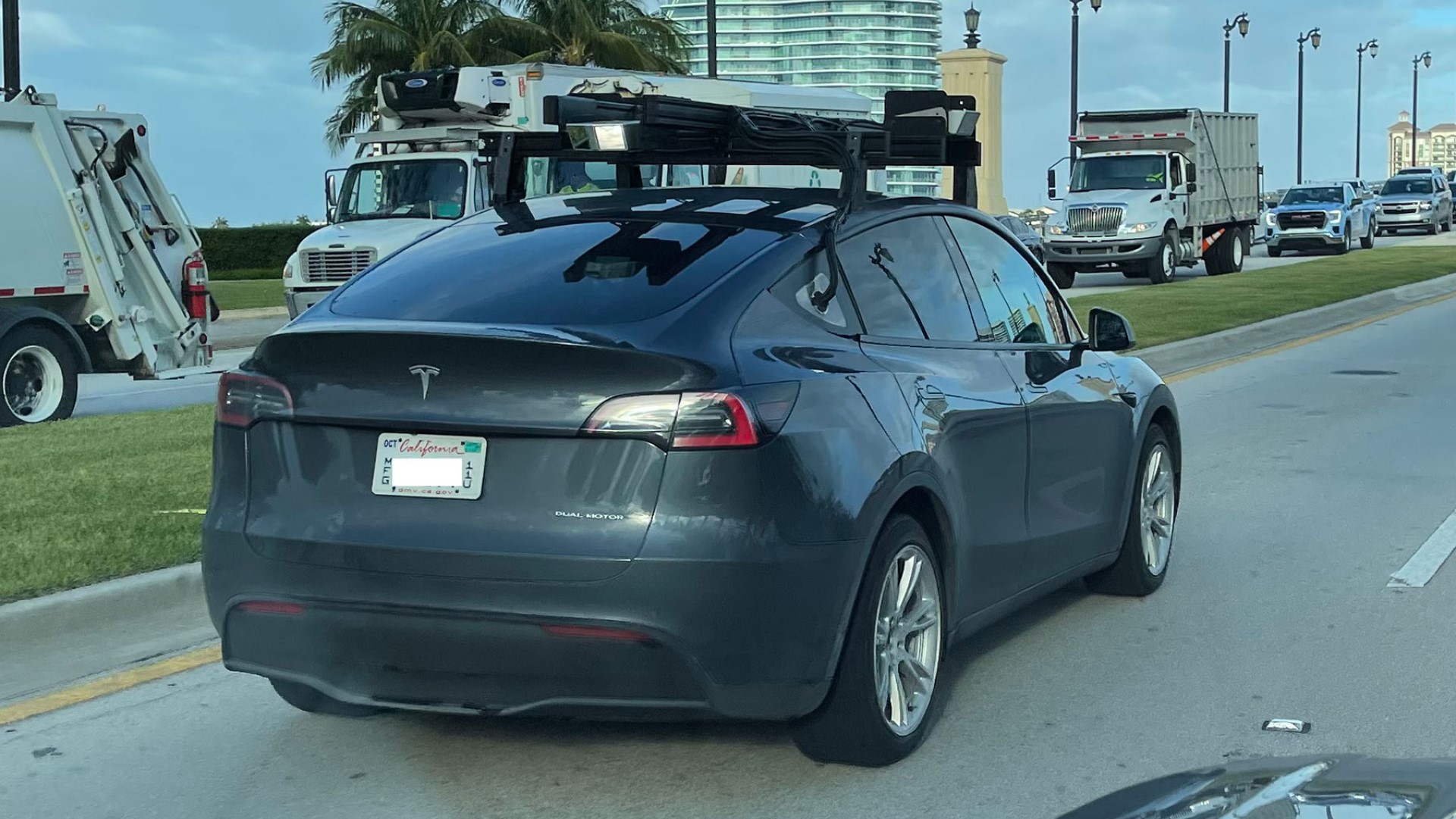 หลุดภาพ Tesla Model Y ติดตั้งแผงเซนเซอร์ Lidar ลือซุ่มร่วมมือกับ Luminar