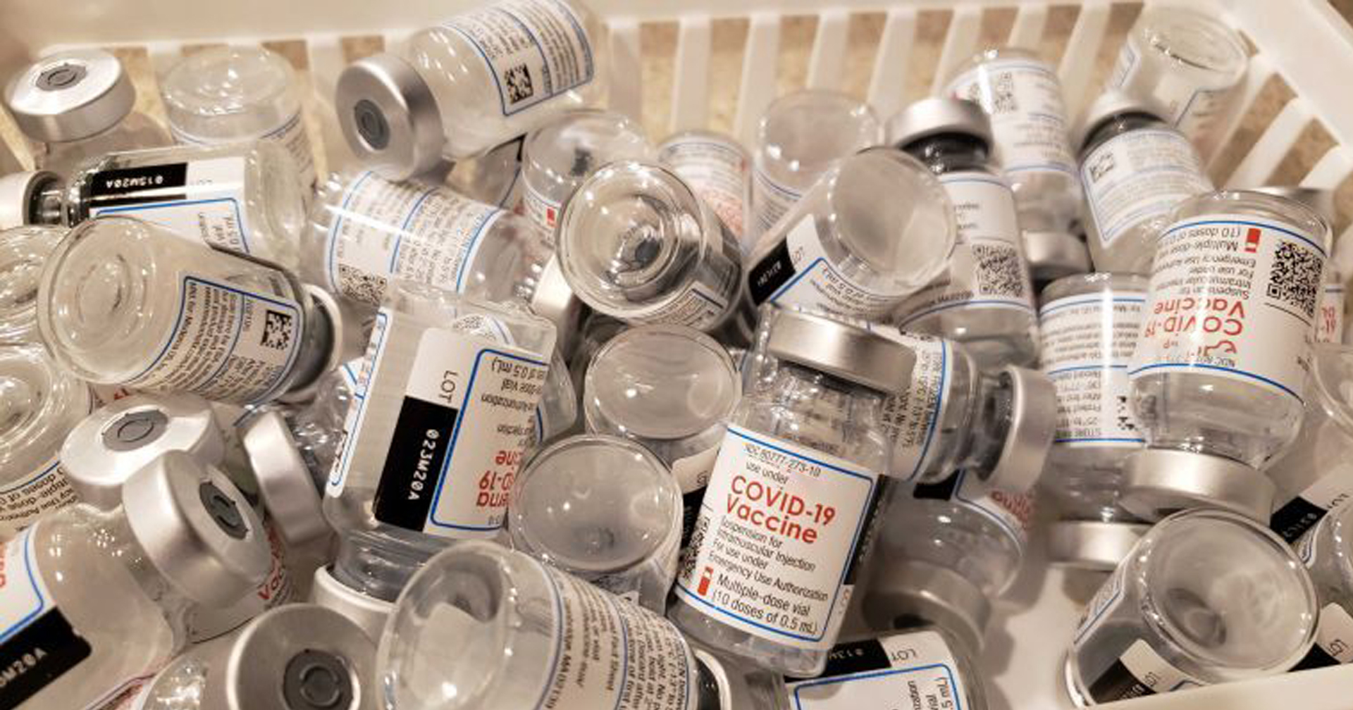 ฮ่องกงจะทิ้งวัคซีน Pfizer หลายล้านโดส เพราะใกล้หมดอายุ แถมคนก็มาลงทะเบียนน้อย