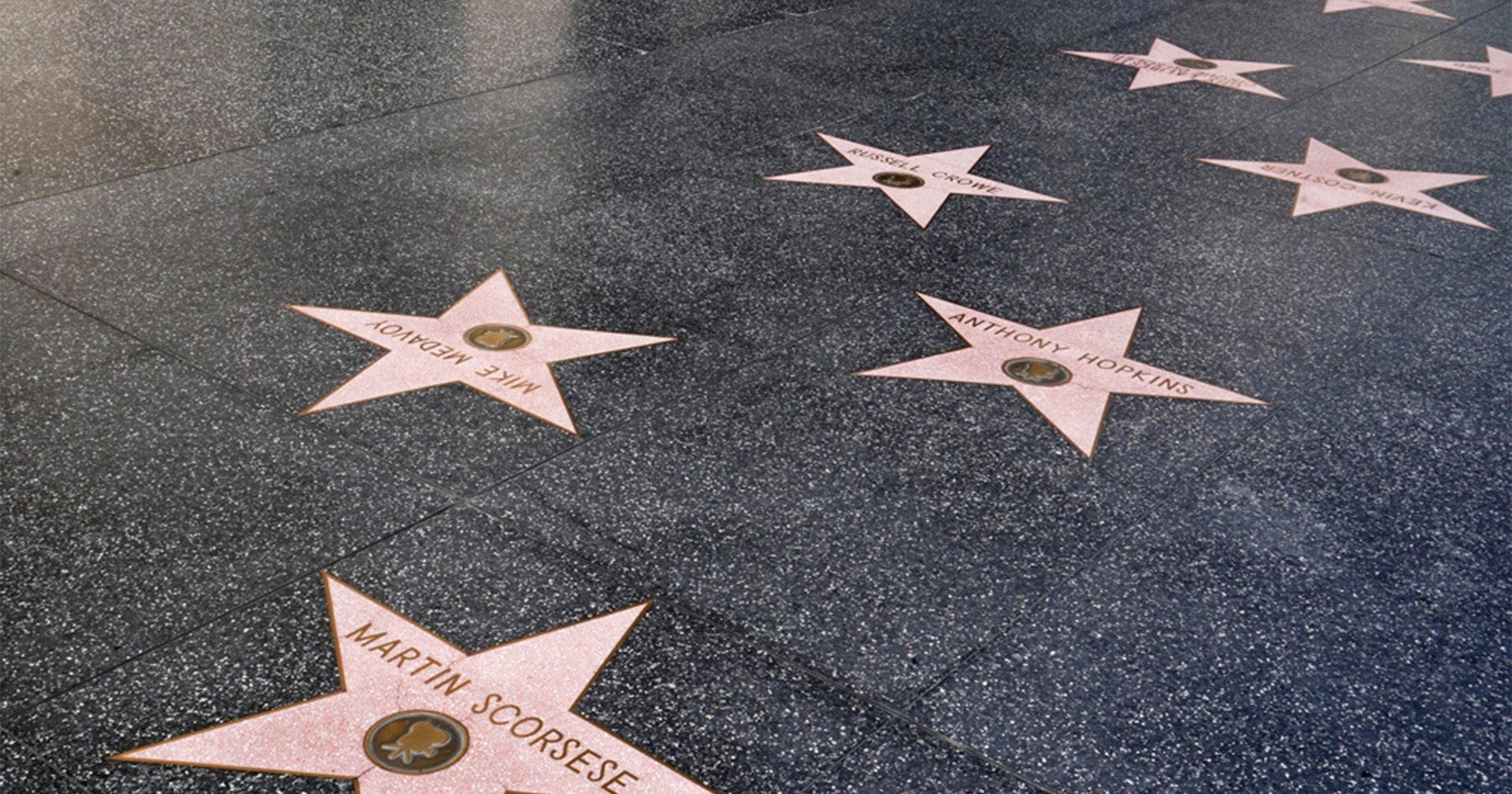 มาทำความรู้จักเส้นทางแห่งดวงดาวอย่าง “Hollywood Walk of Fame”