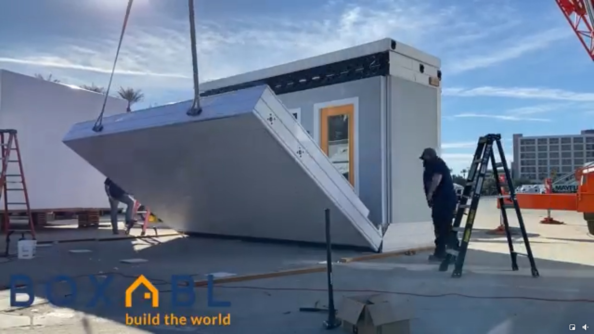Boxabl จะใช้โรงงานแห่งใหม่ในลาสเวกัสสร้างบ้านพับได้ที่ลดต้นทุนและติดตั้งเร็ว