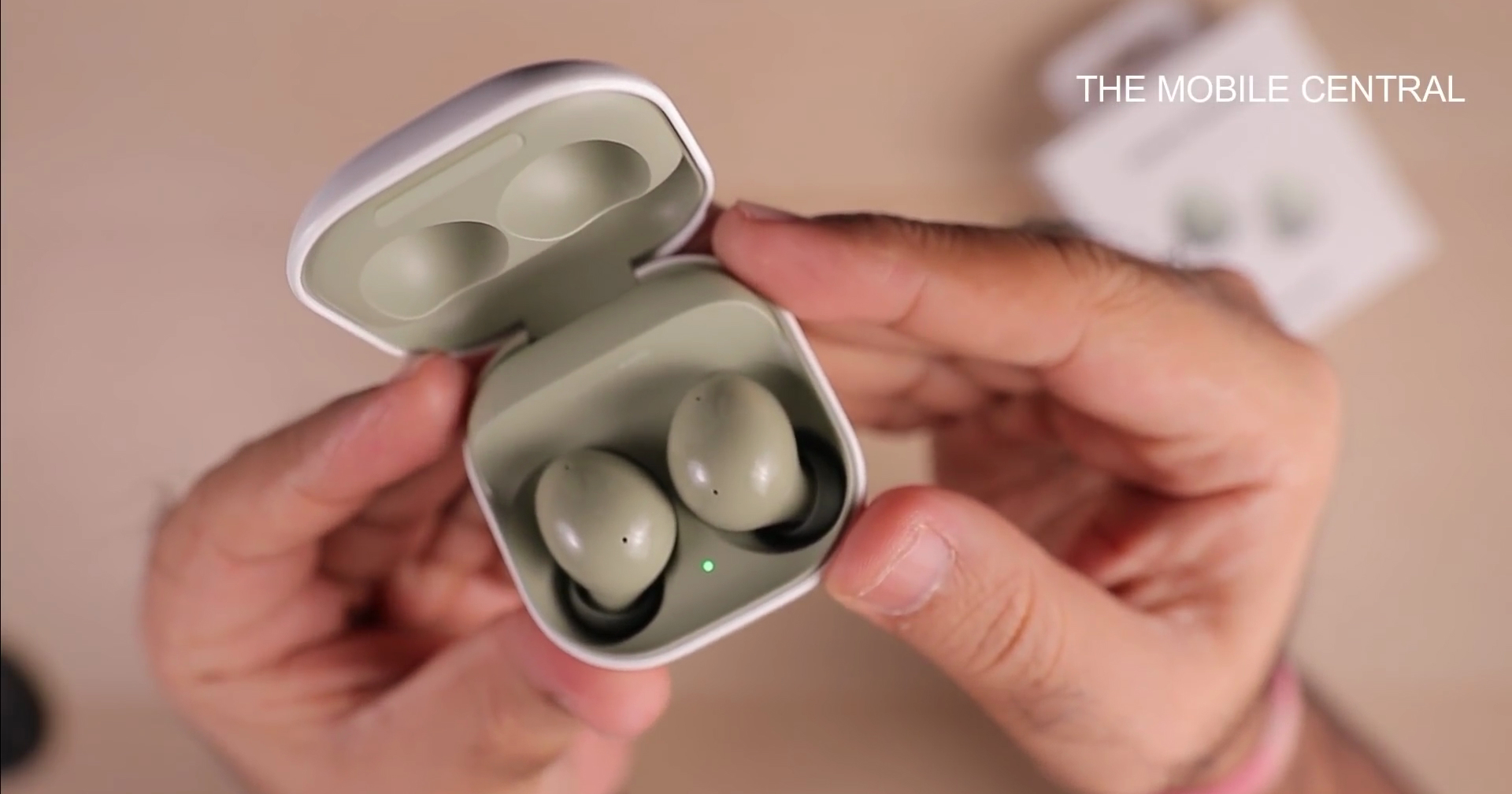 ยังไงกัน!! Galaxy Buds 2 หลุดวางขายในบางที่ พร้อมคลิปรีวิว ทั้งที่ยังไม่ได้เปิดตัว