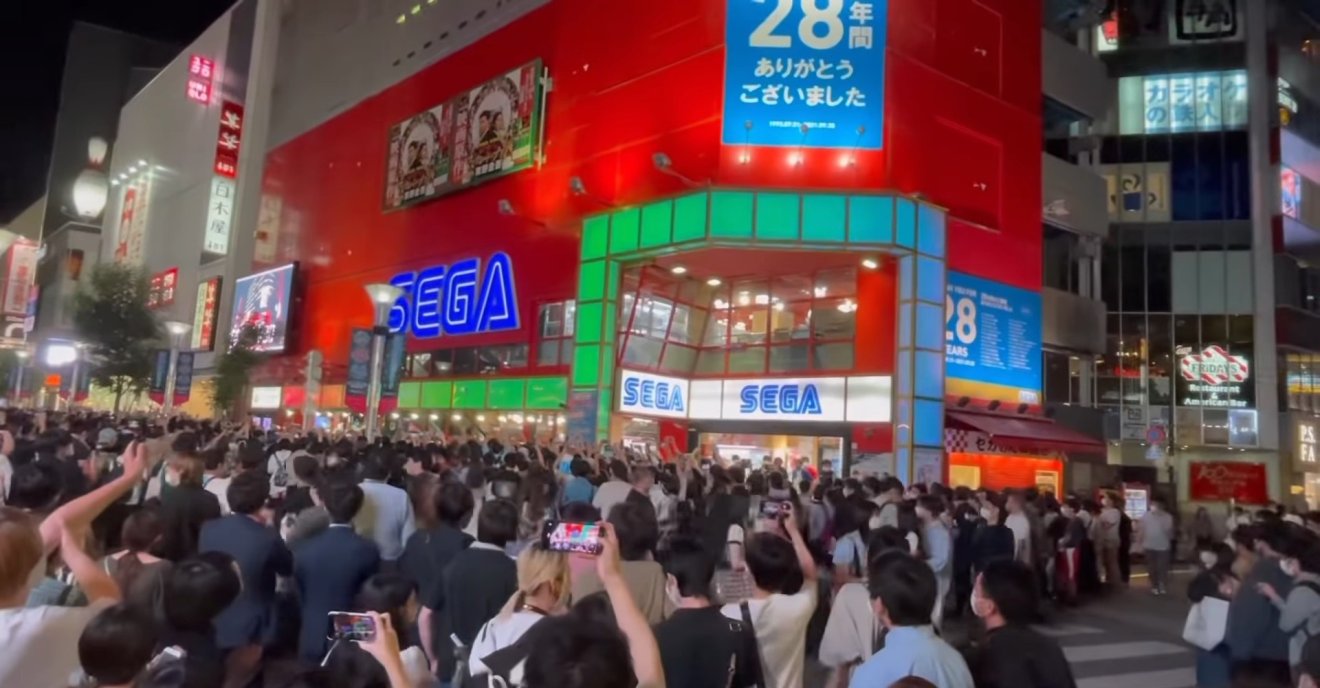 แฟนเกมร่วมอำลาตึกเกมเก่าแก่ Sega Ikebukuro Gigo ปิดตัวลง