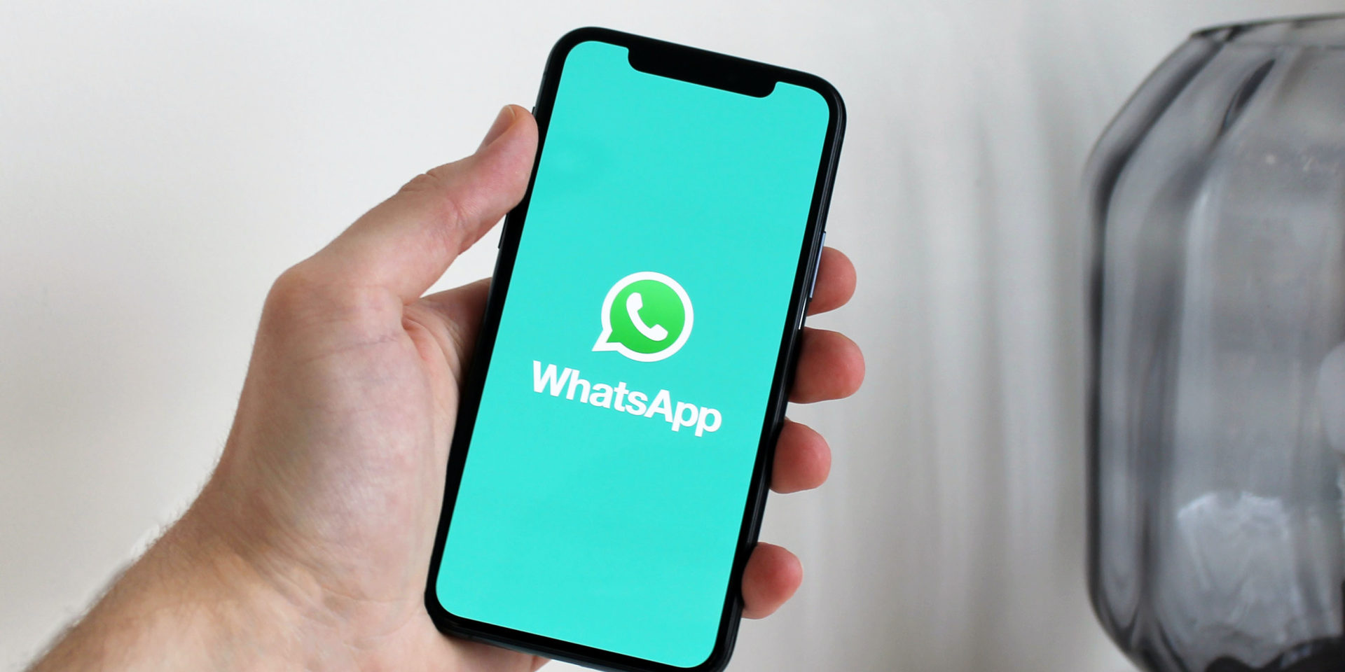 WhatsApp เตรียมเปิดให้ผู้ใช้ย้ายแชตจาก Android สู่ iPhone ได้แล้ว