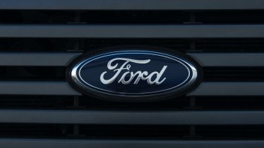 Ford ชี้สหรัฐฯ ยังไม่สามารถแข่งขันในด้านรถยนต์ไฟฟ้ากับจีนได้