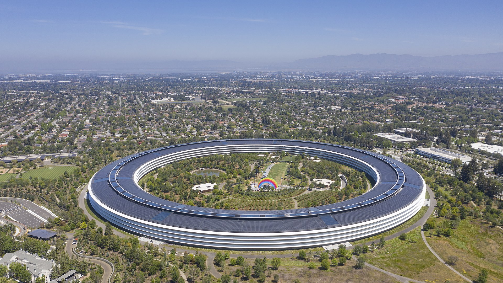 พนักงาน Apple เตรียมเริ่มต้นทำงานแบบไฮบริดในเดือนกุมภาพันธ์