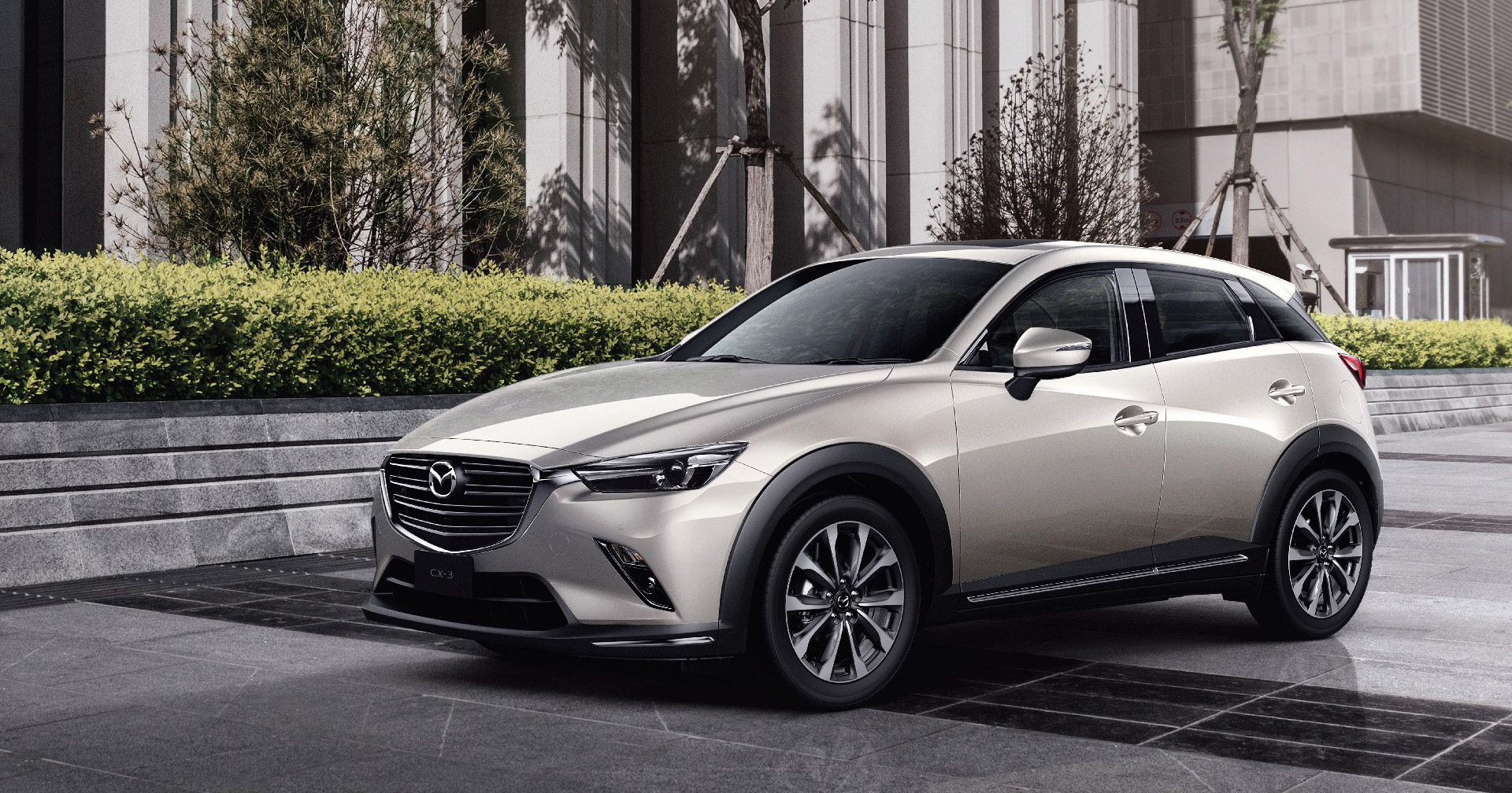 เปิดตัว NEW MAZDA CX-3 สีใหม่ “แพลตทินั่ม ควอตซ์” เพิ่มออฟชั่น ราคาเท่าเดิม 7 แสนกว่า