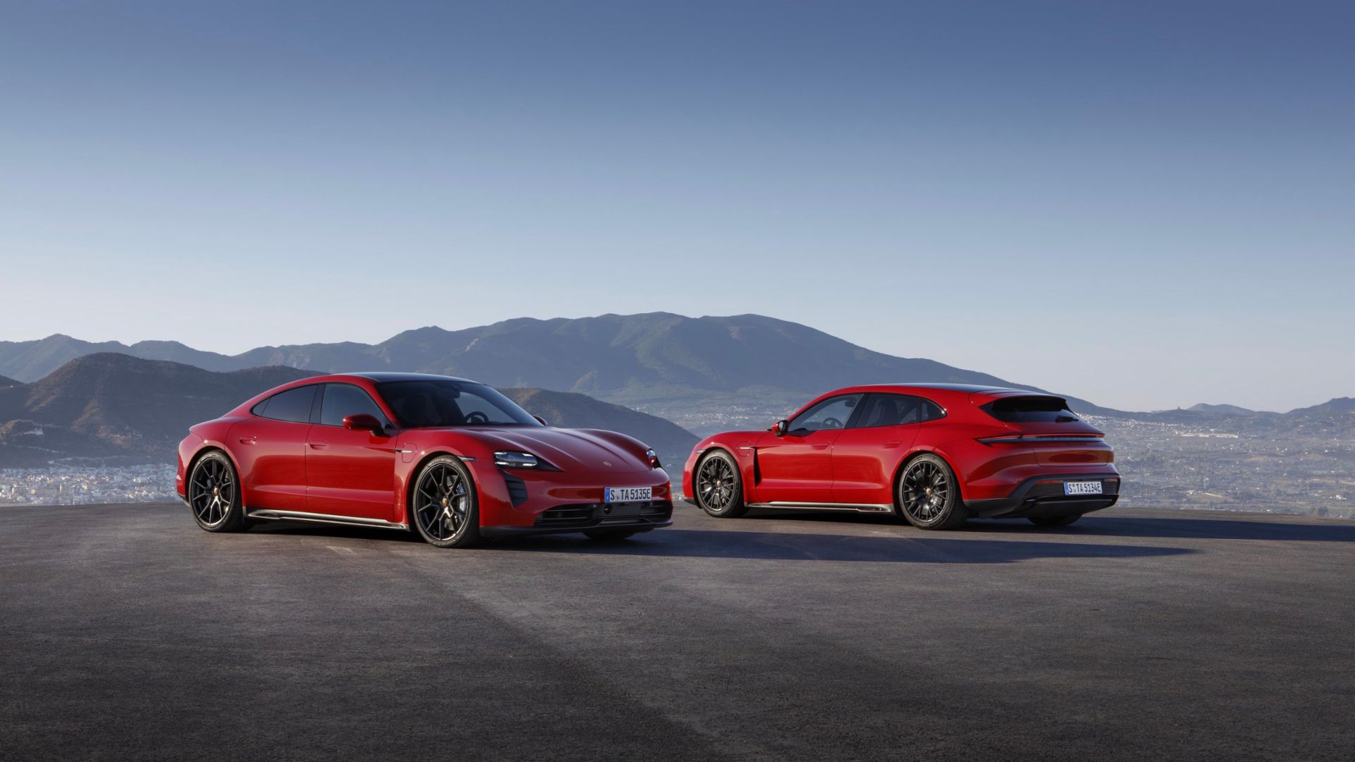 Porsche เปิดตัว EV ใหม่ Taycan GTS และ Taycan GTS Sport Turismo