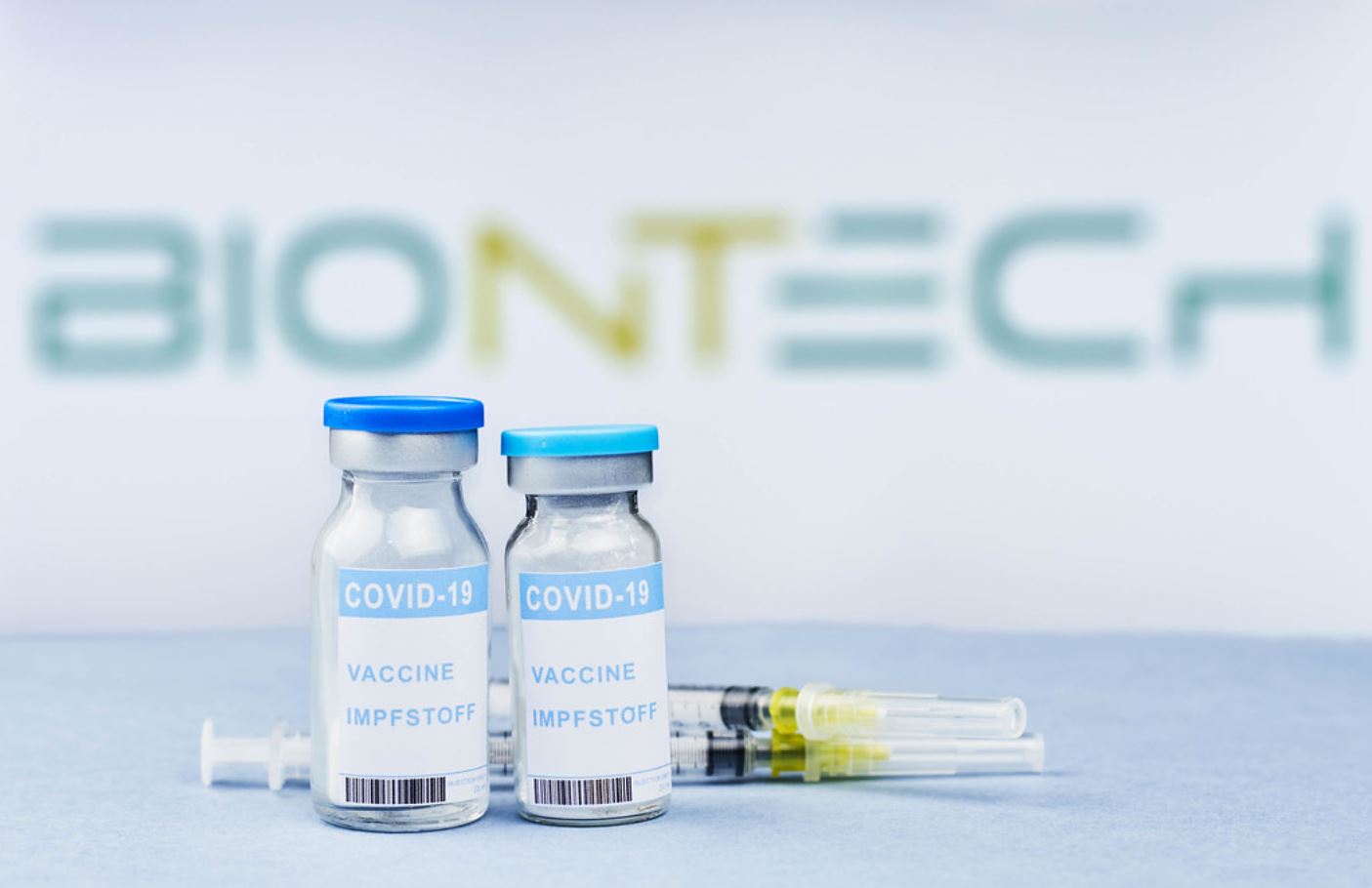 ซีอีโอมั่นใจ! BioNTech จะผลิตวัคซีนใหม่เพื่อป้องกันสายพันธุ์โอไมครอนได้
