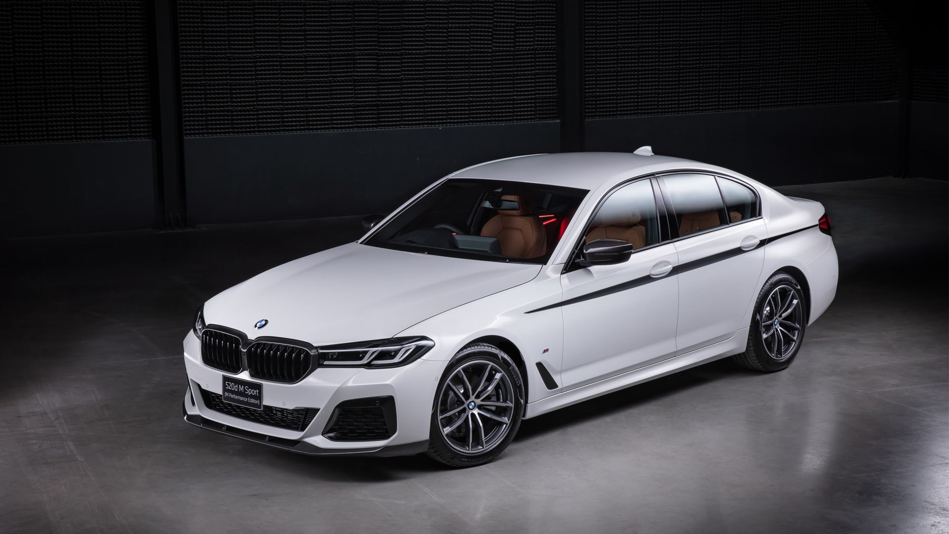 เผยโฉม BMW 520d M Sport (M Performance Edition) ใหม่ พร้อมเปิดให้เป็นเจ้าของเพียง 80 คัน ในราคาพิเศษ