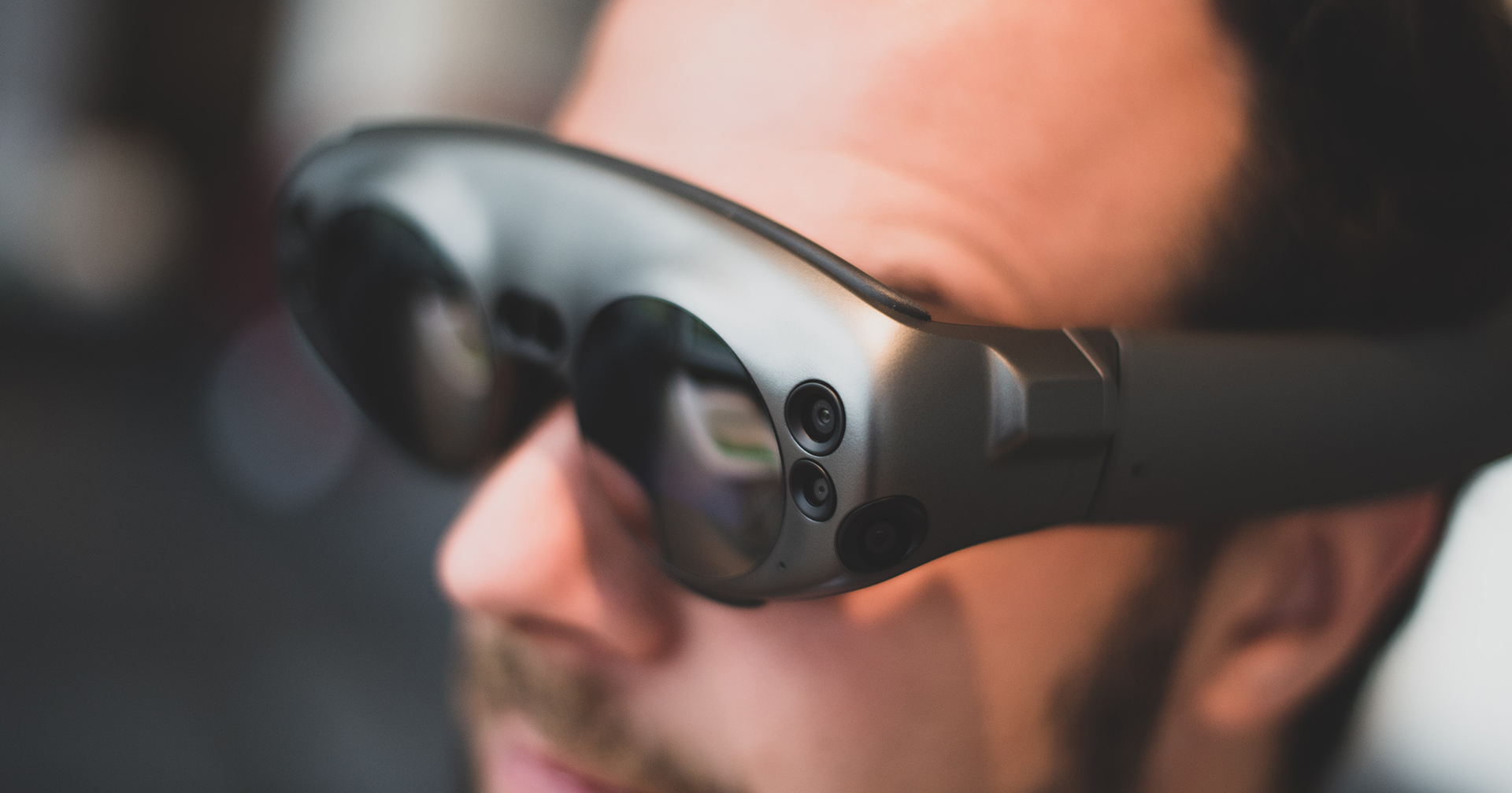 Microsoft จับมือ Qualcomm พัฒนาชิปพิเศษสำหรับแว่นตา AR