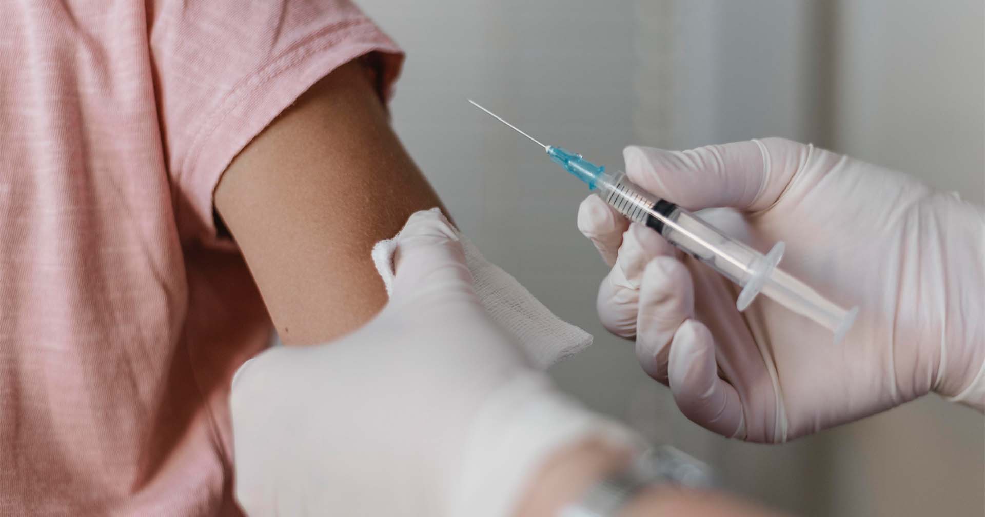 ศบค. ชี้แจงนโยบายการฉีดวัคซีนในเด็กพร้อมสูตรการฉีดวัคซีน